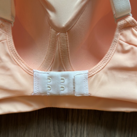 Pink Nike padded sports bra - Picture 4 of 5